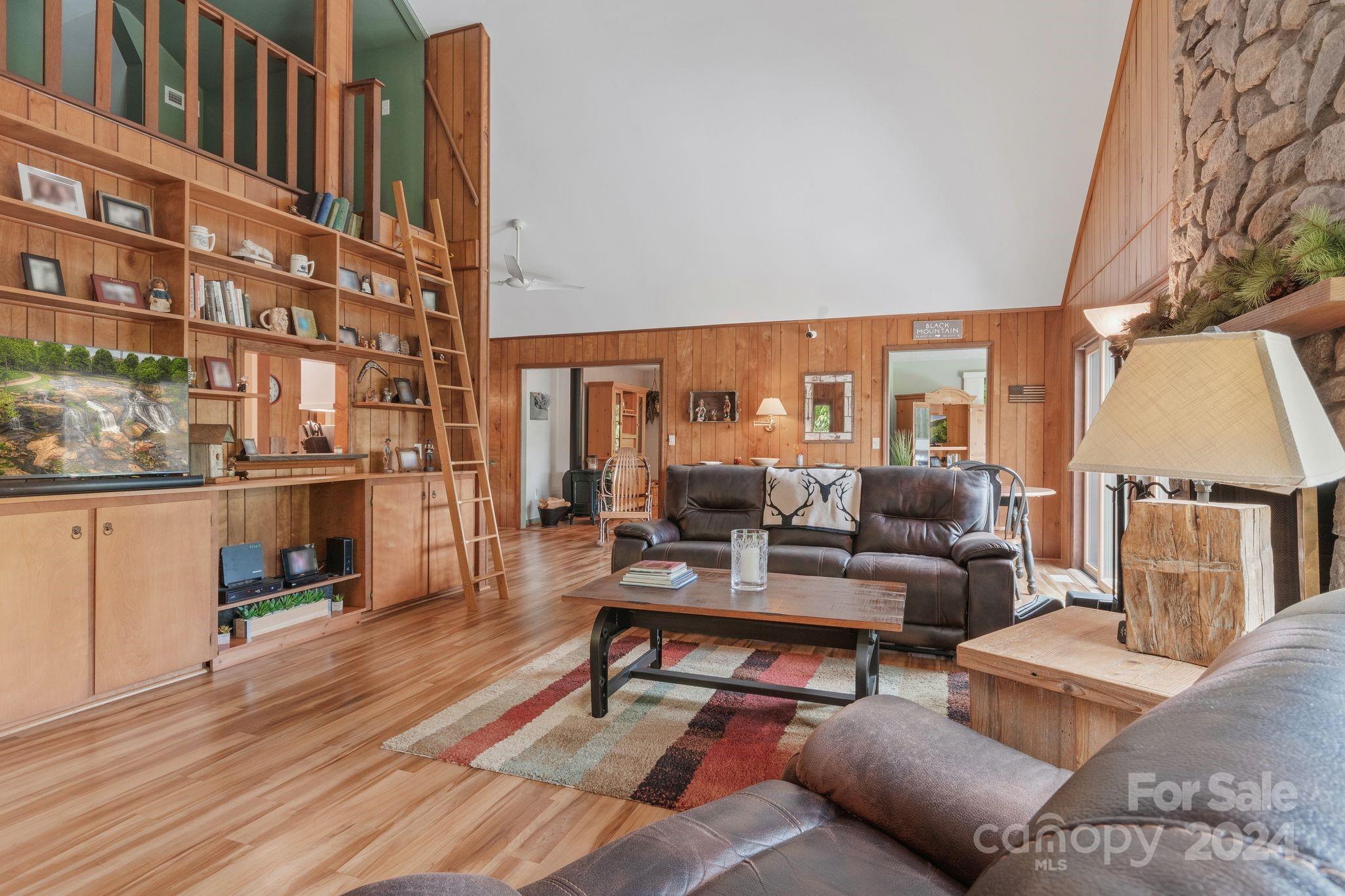 125 Valley Drive Black Mountain NC 28711