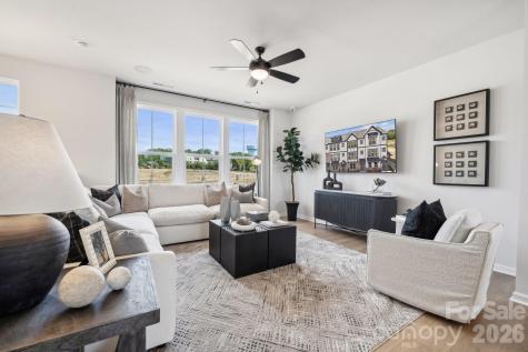 2159 Hawksworth Lane Charlotte NC 28262