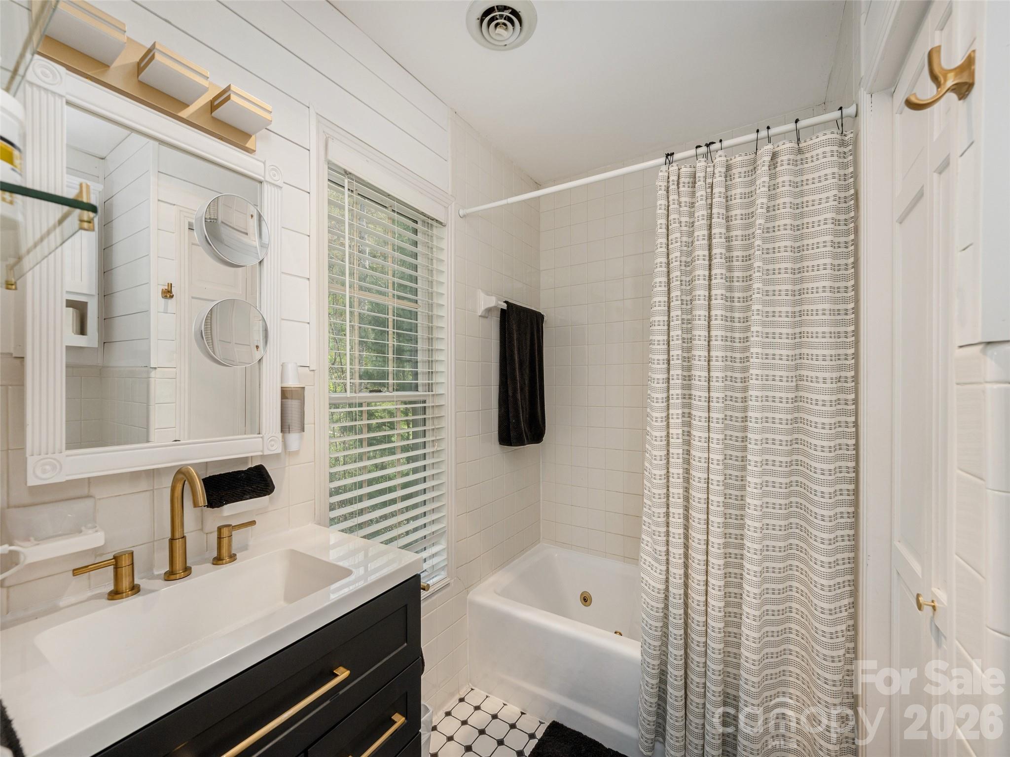 403 Cherokee Road Asheville NC 28804