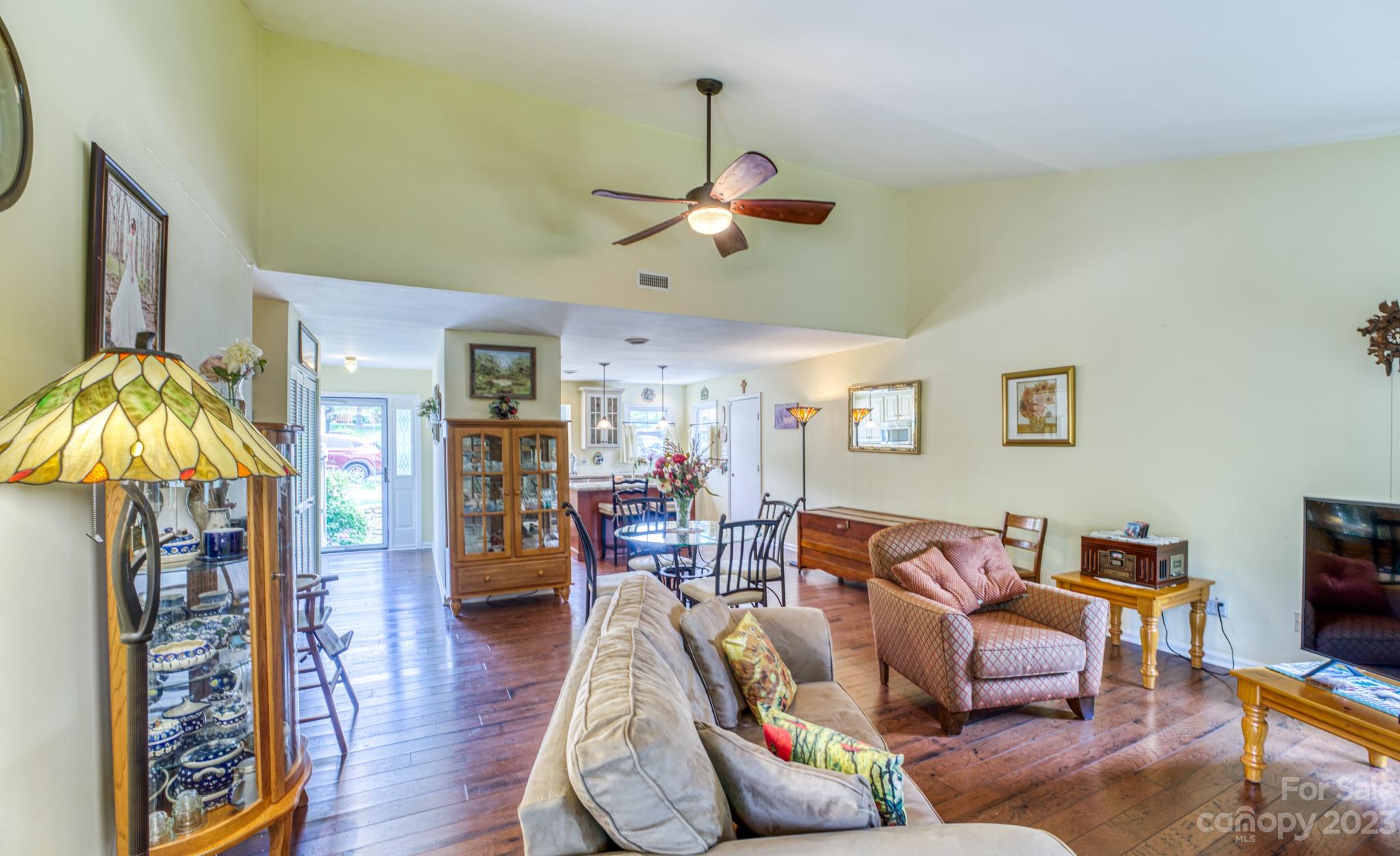 13a Windflower Court Asheville NC 28805