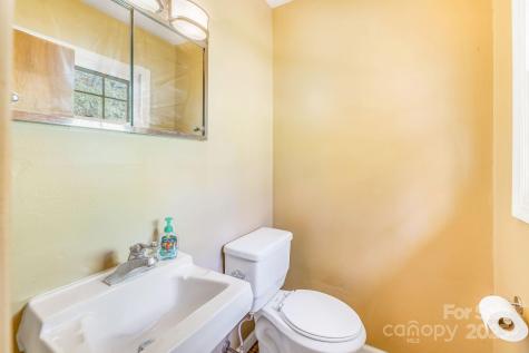 35 Auburndale Drive Asheville NC 28806