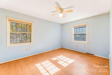 35 Auburndale Drive Asheville NC 28806