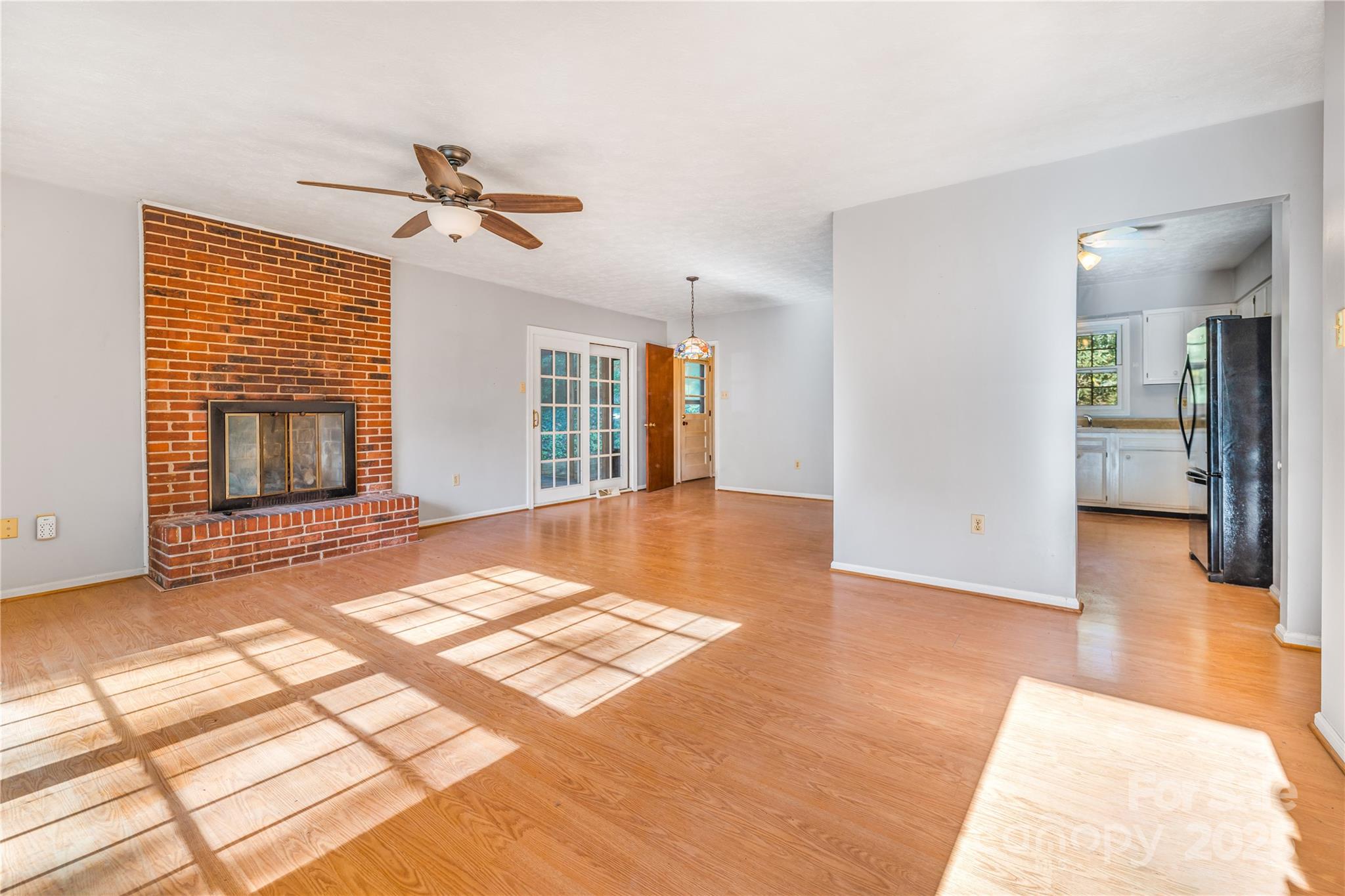 35 Auburndale Drive Asheville NC 28806