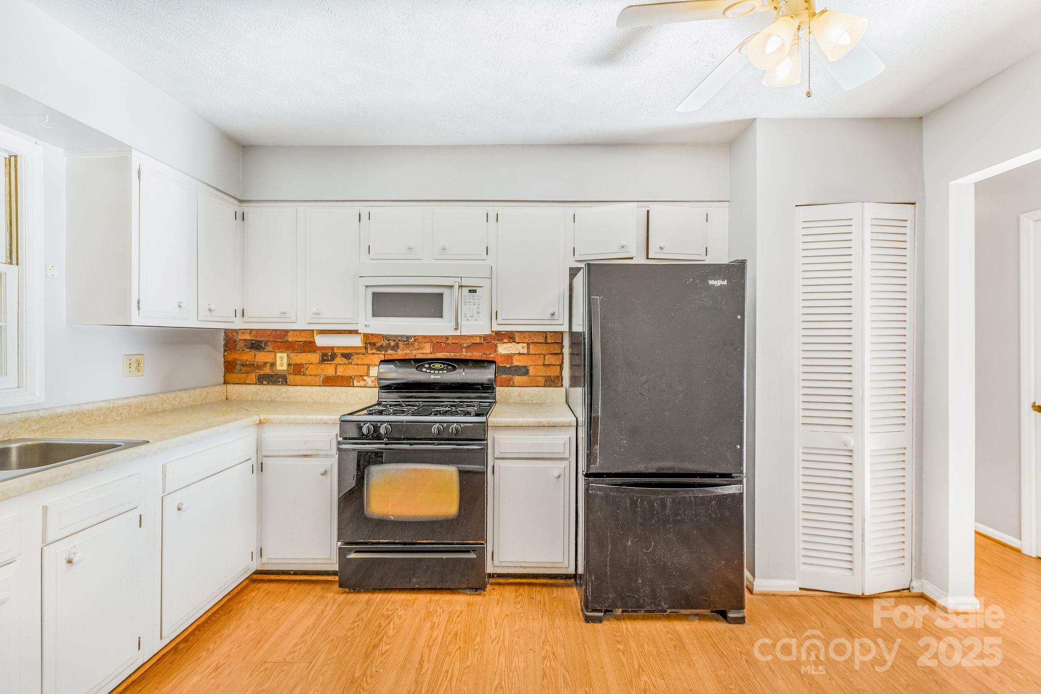 35 Auburndale Drive Asheville NC 28806