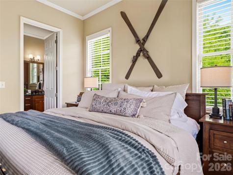 95 Breakaway Trail Mars Hill NC 28754