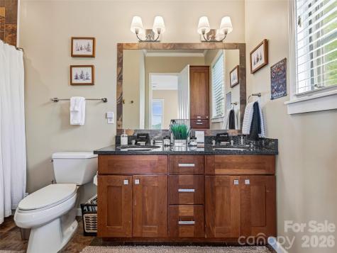 95 Breakaway Trail Mars Hill NC 28754