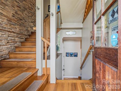 95 Breakaway Trail Mars Hill NC 28754