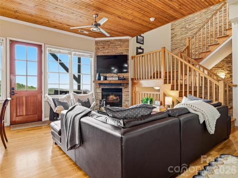 95 Breakaway Trail Mars Hill NC 28754