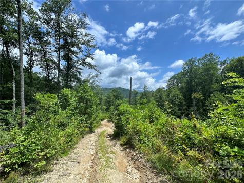 3606 Nc Highway 194 S Sugar Grove NC 28679