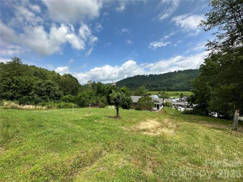 3606 Nc Highway 194 S Sugar Grove NC 28679