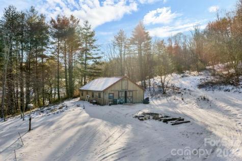 3606 Nc Highway 194 S Sugar Grove NC 28679
