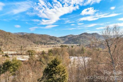 3606 Nc Highway 194 S Sugar Grove NC 28679