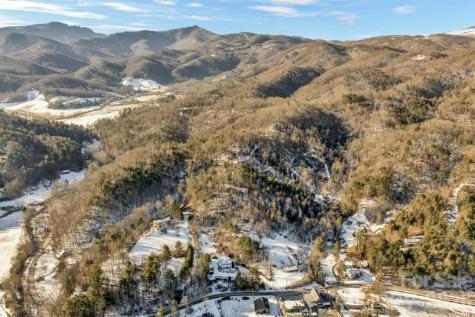 3606 Nc Highway 194 S Sugar Grove NC 28679