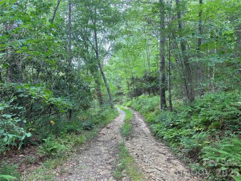 3606 Nc Highway 194 S Sugar Grove NC 28679