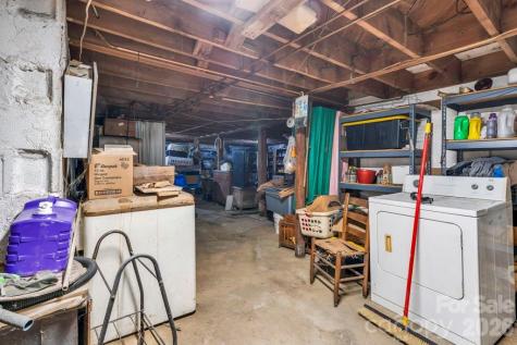 3606 Nc Highway 194 S Sugar Grove NC 28679