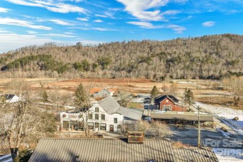 3606 Nc Highway 194 S Sugar Grove NC 28679