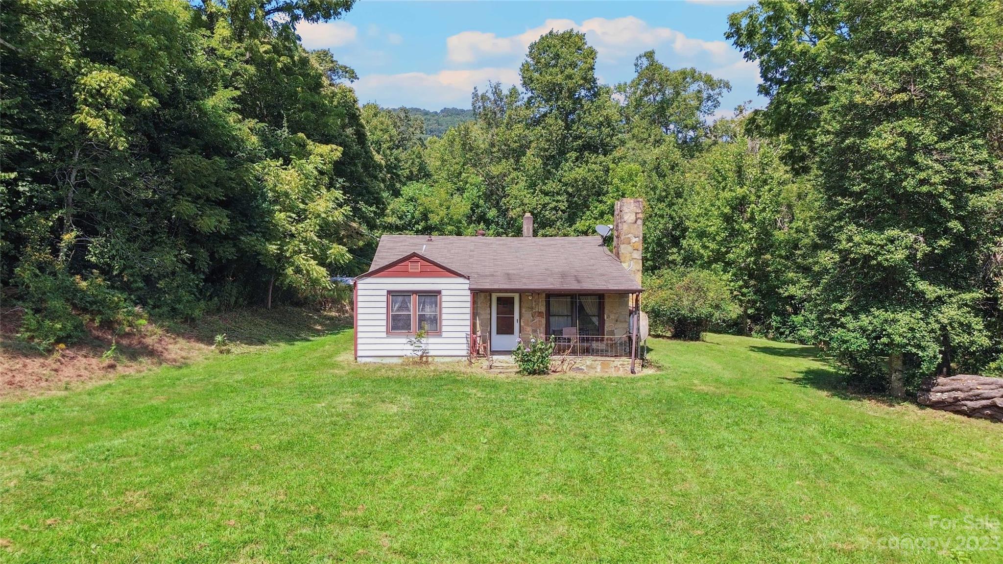 28 Blue Ridge Development Road Fairview NC 28730