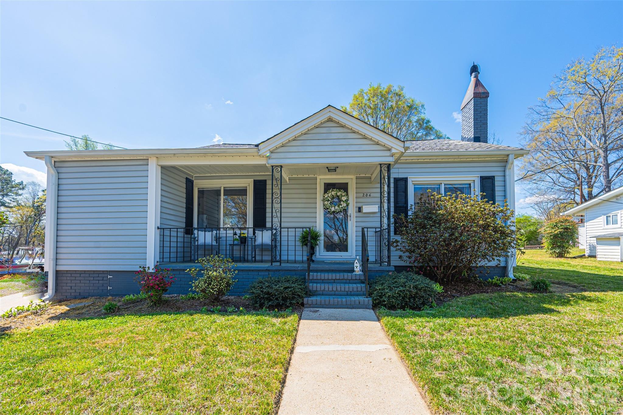 206 Bates Avenue Cherryville NC 28021
