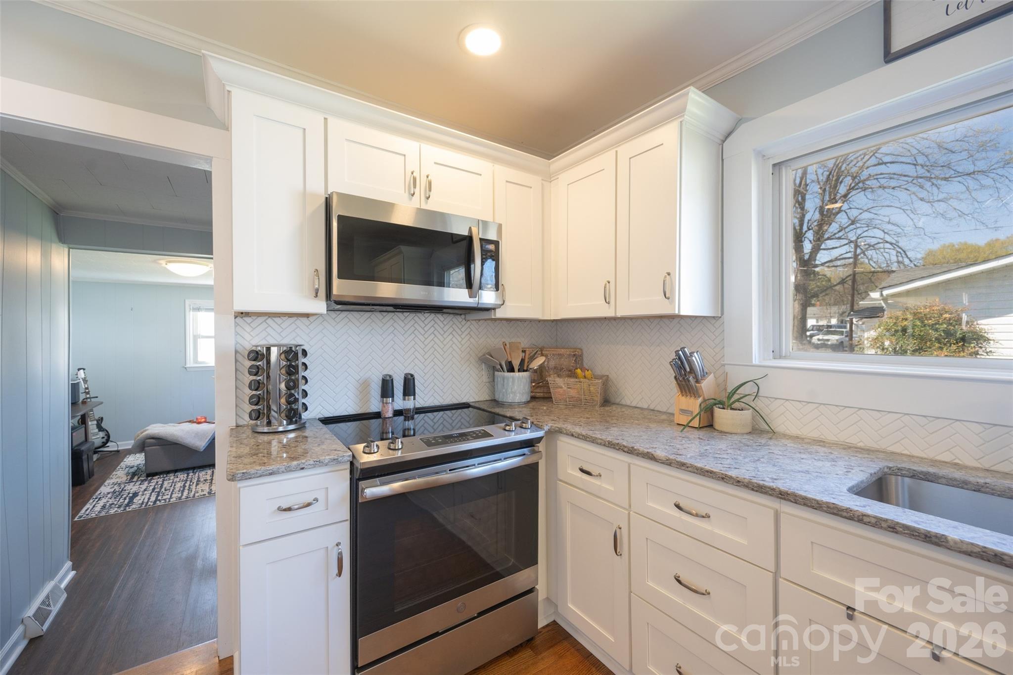206 Bates Avenue Cherryville NC 28021