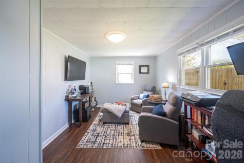 206 Bates Avenue Cherryville NC 28021