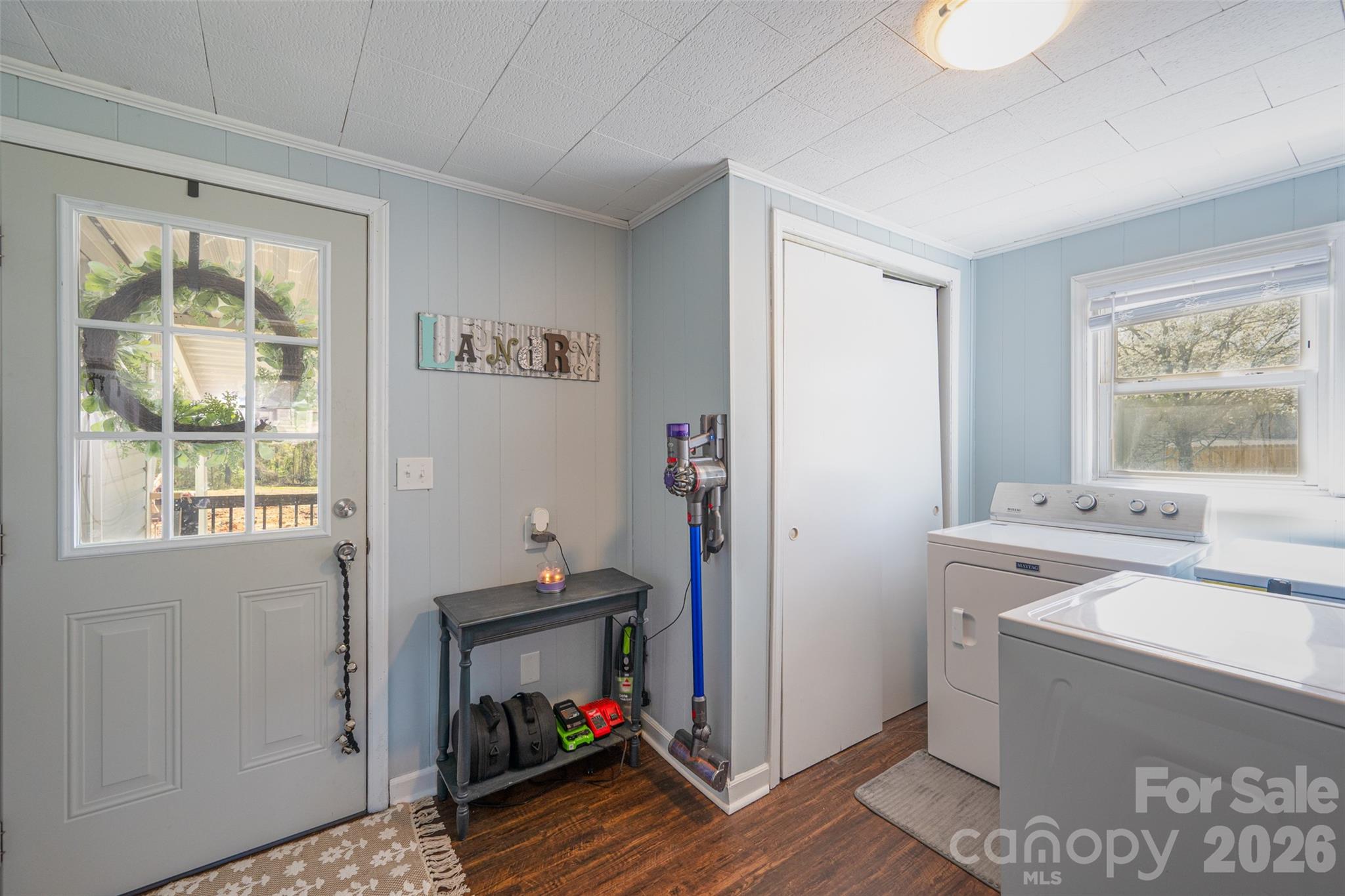 206 Bates Avenue Cherryville NC 28021