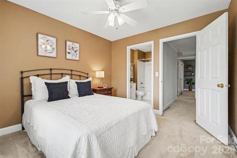 2334 Keara Way Charlotte NC 28270