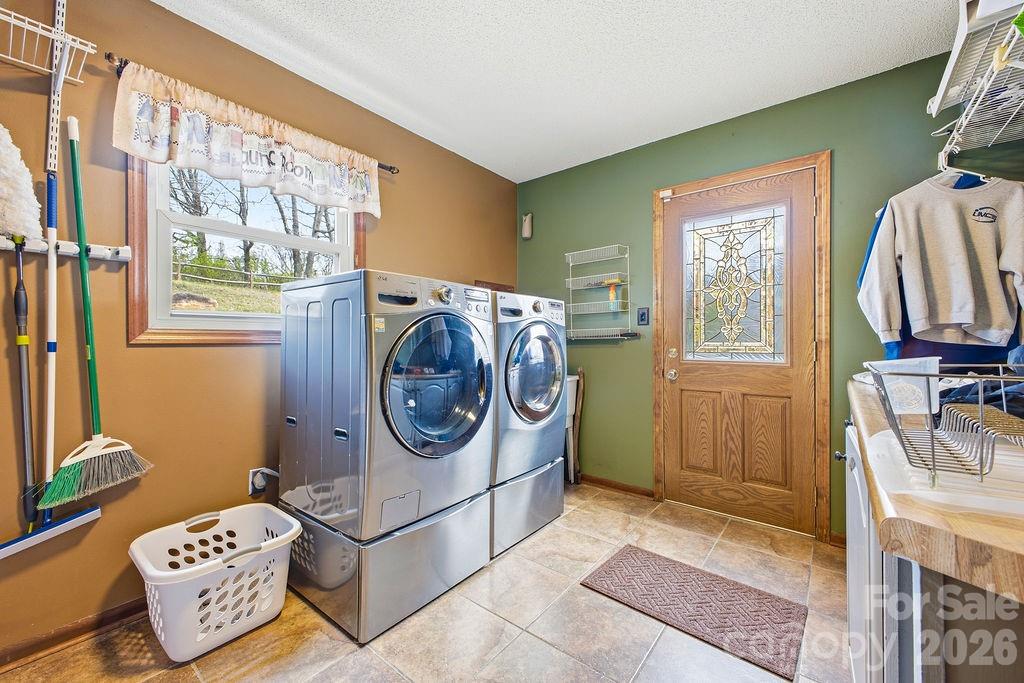 93 Hidden Falls Drive Asheville NC 28804