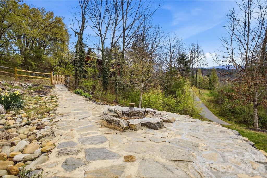 93 Hidden Falls Drive Asheville NC 28804