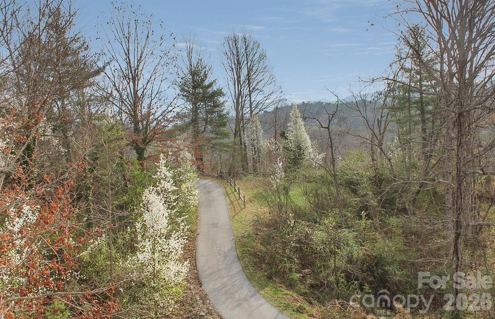 93 Hidden Falls Drive Asheville NC 28804