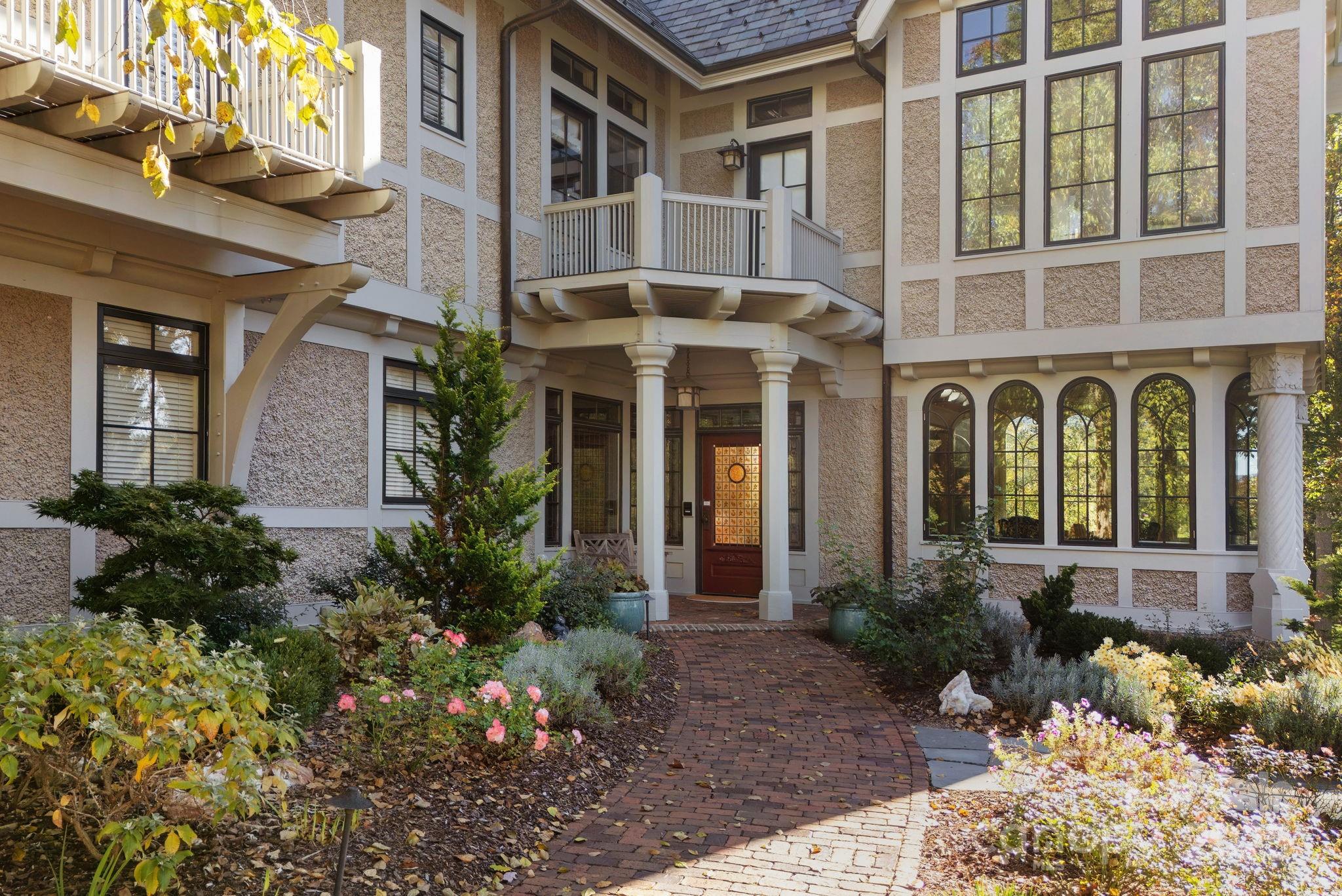 8 Fairway Place Asheville NC 28803