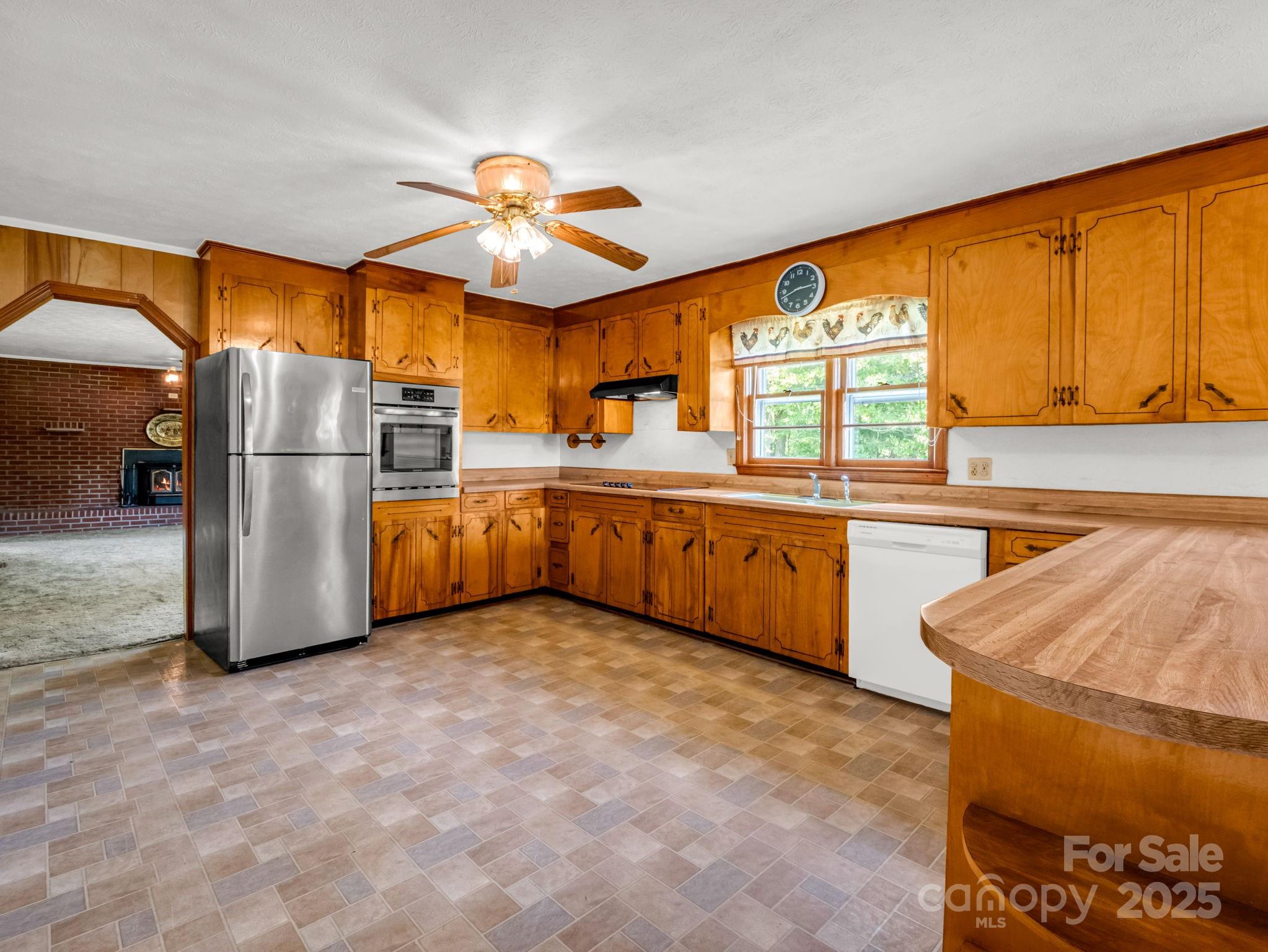 40 Country View Lane Hendersonville NC 28792