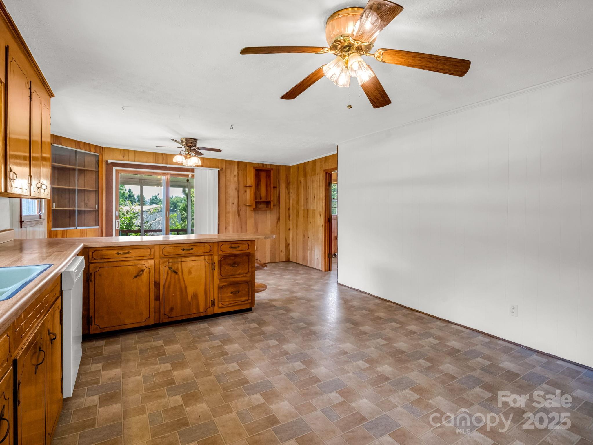 40 Country View Lane Hendersonville NC 28792