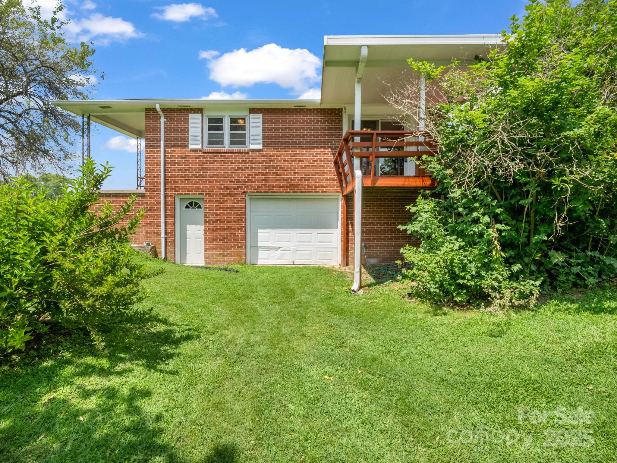 40 Country View Lane Hendersonville NC 28792