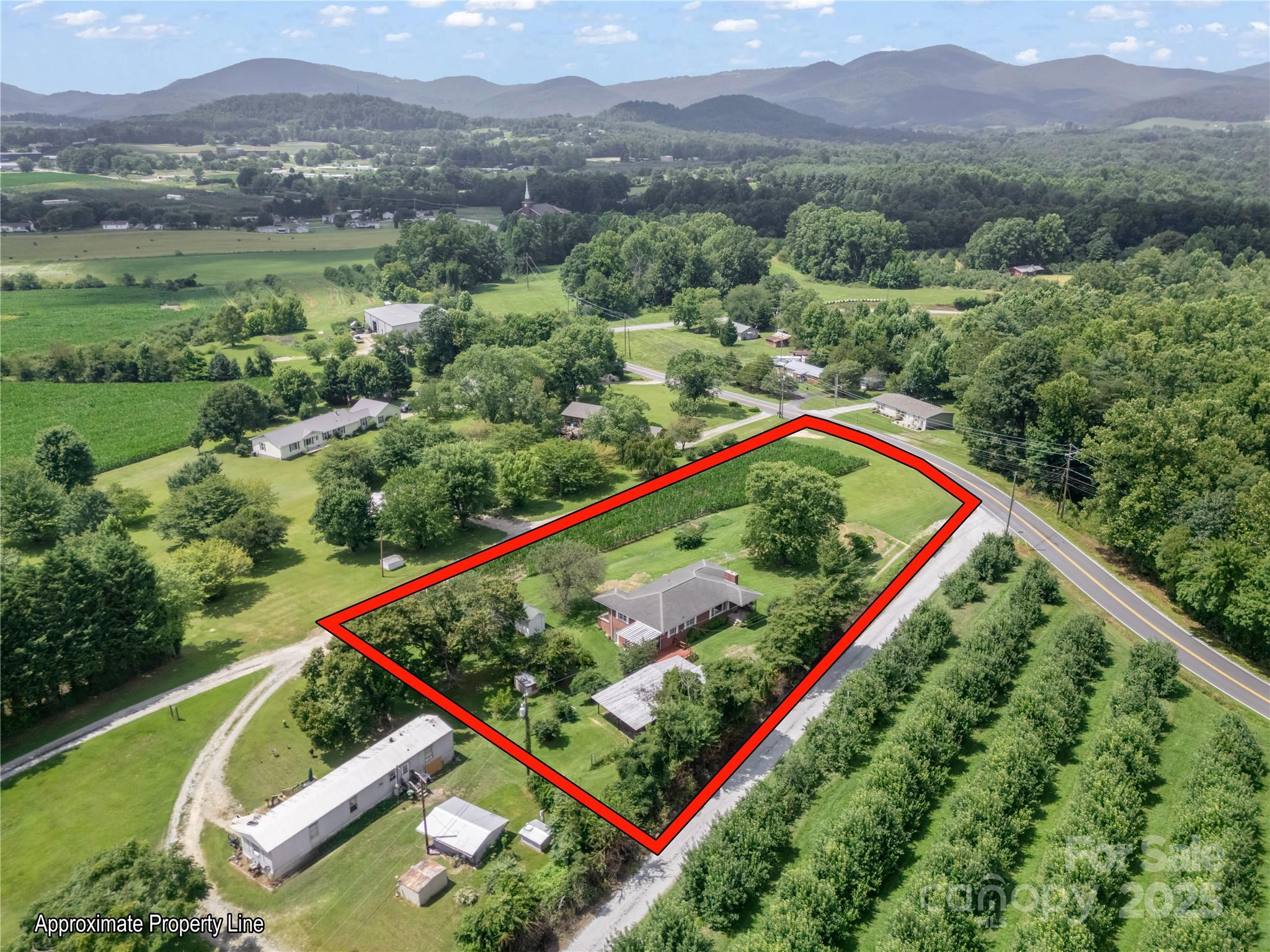 40 Country View Lane Hendersonville NC 28792