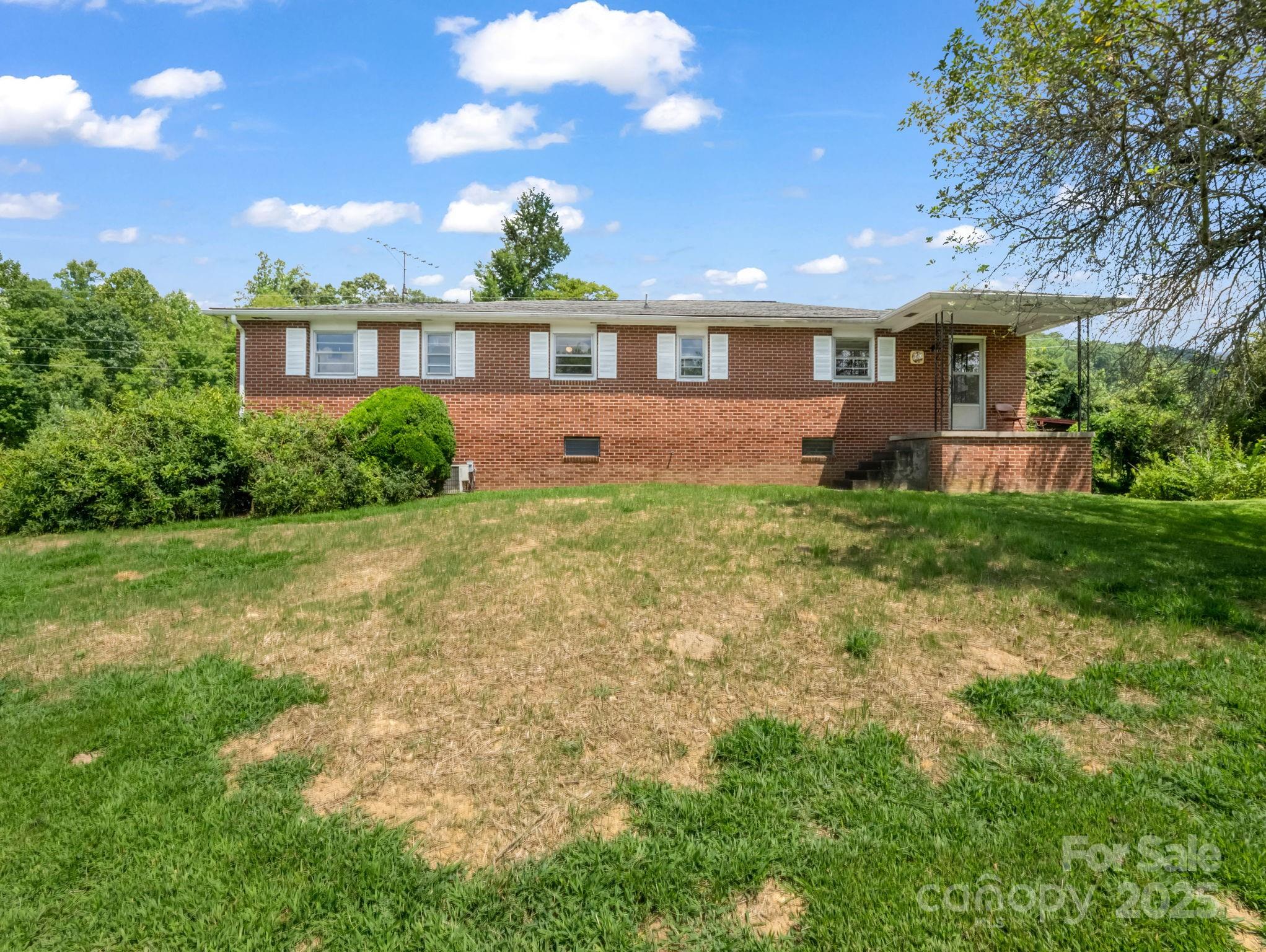 40 Country View Lane Hendersonville NC 28792