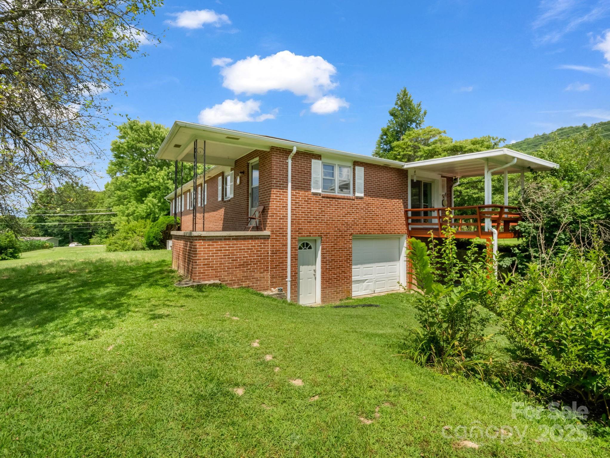 40 Country View Lane Hendersonville NC 28792