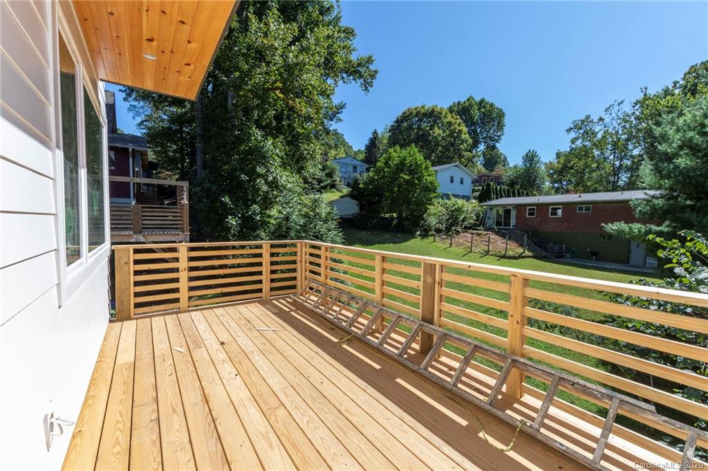 40 Mauricet Lane Asheville NC 28806
