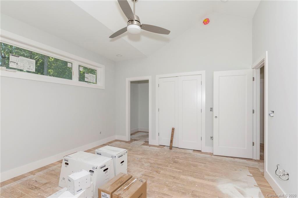40 Mauricet Lane Asheville NC 28806