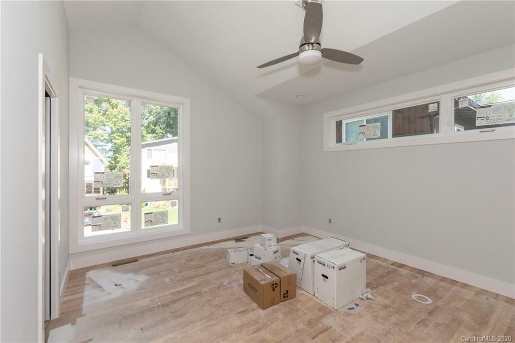 40 Mauricet Lane Asheville NC 28806