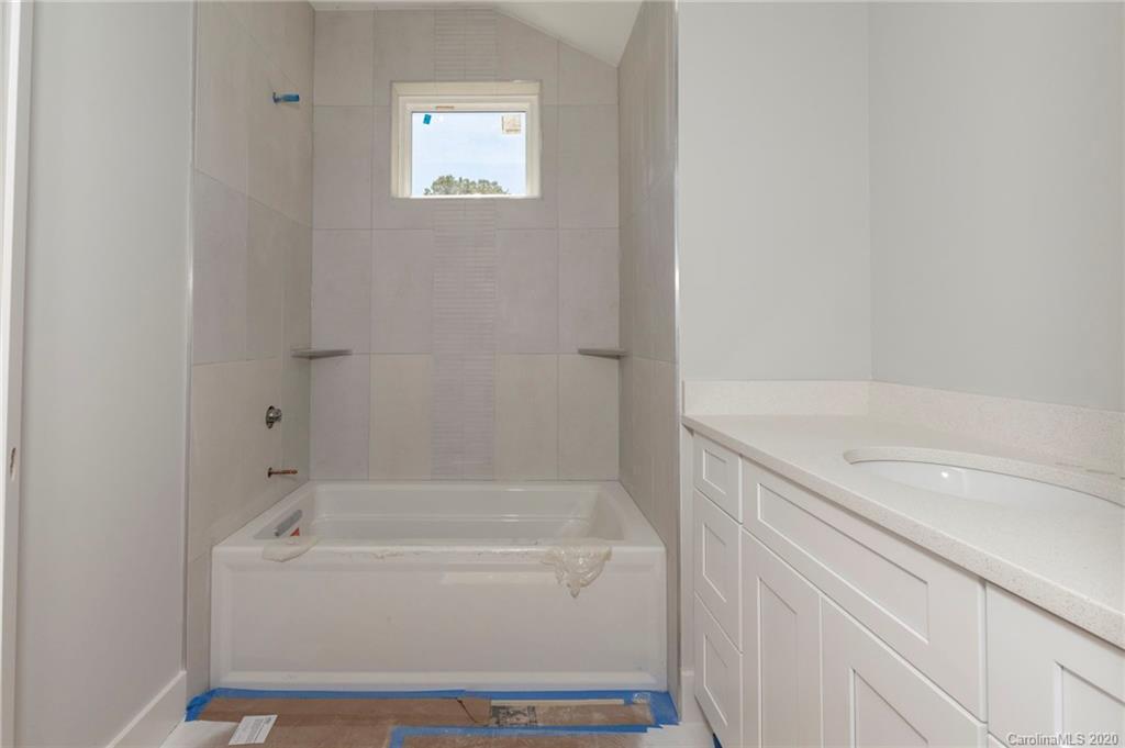 40 Mauricet Lane Asheville NC 28806