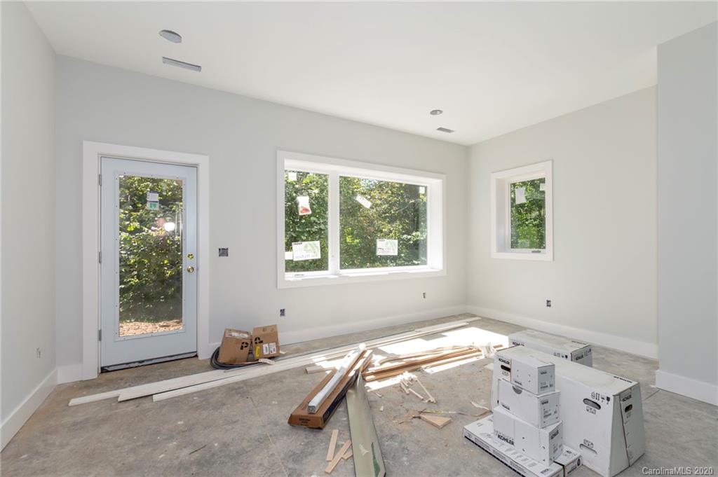 40 Mauricet Lane Asheville NC 28806
