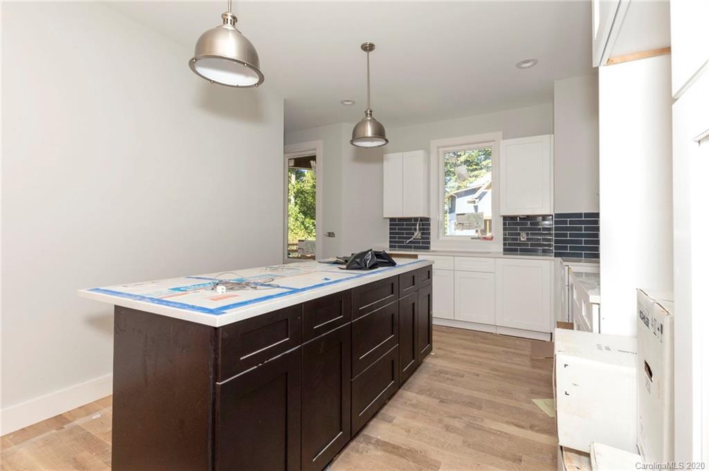40 Mauricet Lane Asheville NC 28806