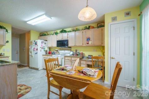 1236 Midlake Road Kannapolis NC 28083