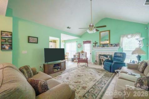 1236 Midlake Road Kannapolis NC 28083