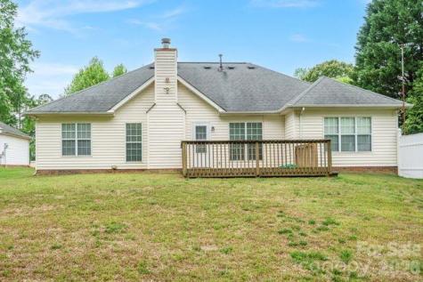 1236 Midlake Road Kannapolis NC 28083