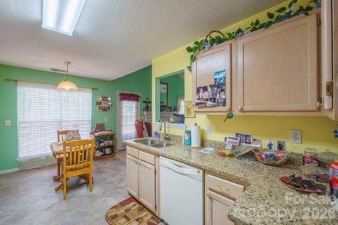1236 Midlake Road Kannapolis NC 28083