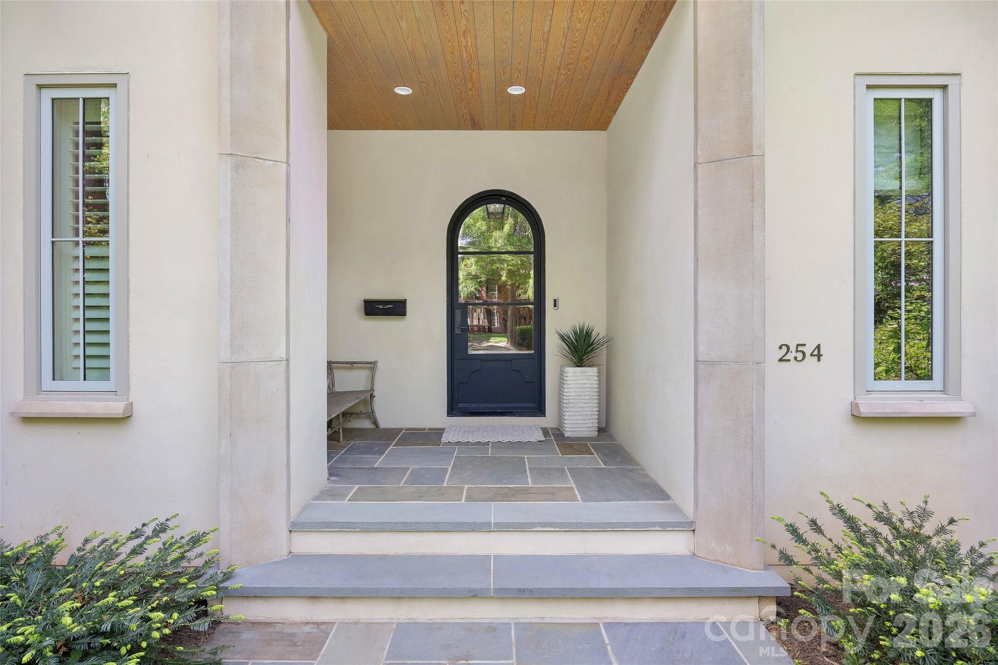 254 Huntley Place Charlotte NC 28207
