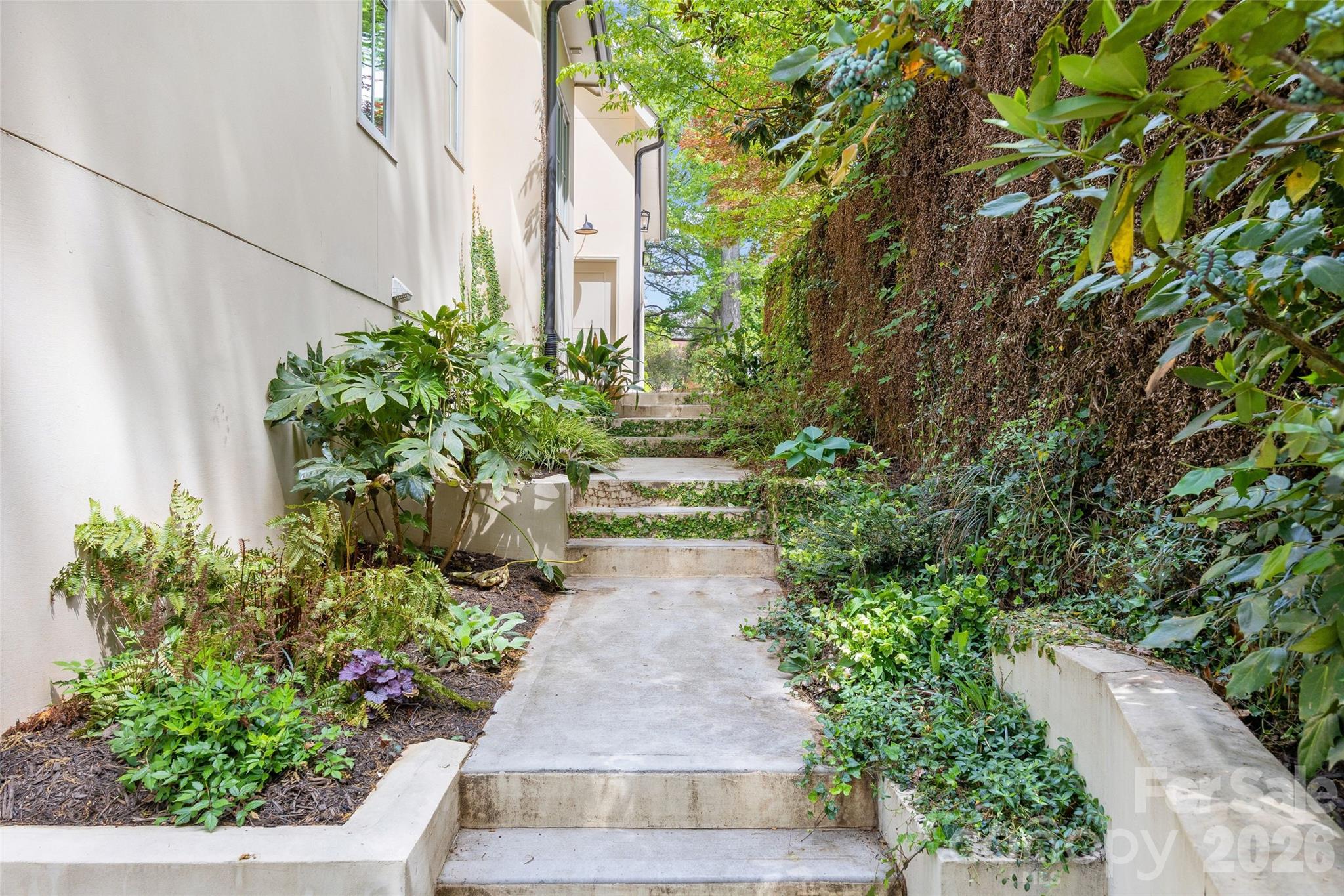 254 Huntley Place Charlotte NC 28207
