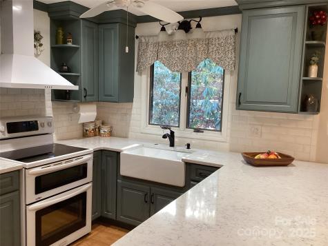 31 Rhododendron Road Black Mountain NC 28711