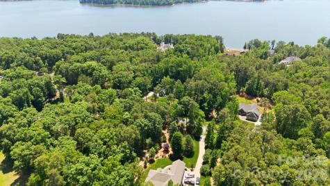 203 Spinnaker Court Lexington NC 27292